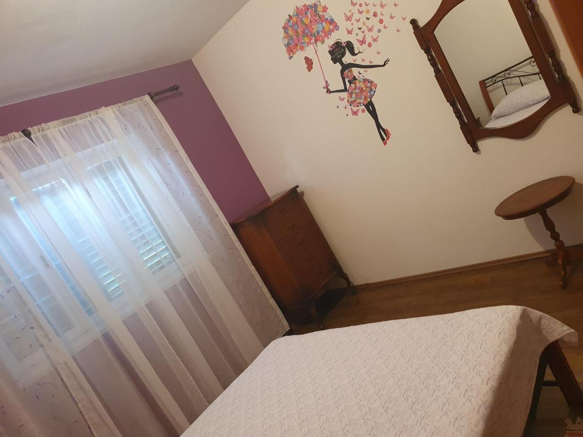 Apartment Lana トロギール エクステリア 写真